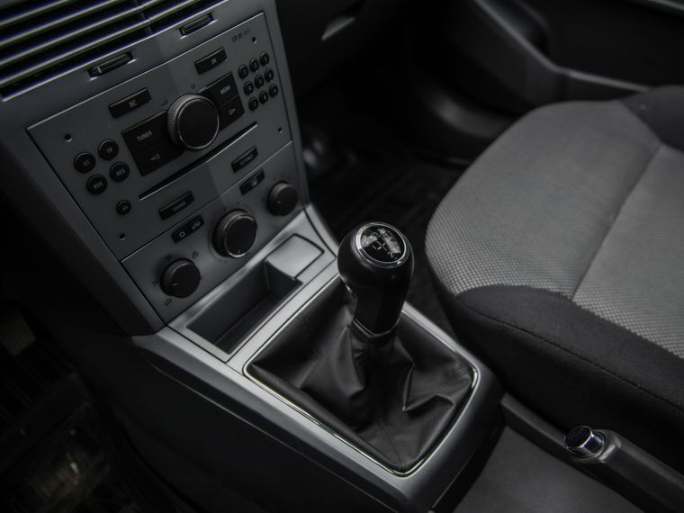 Opel Astra 2013 года, 248 827 км - вид 8