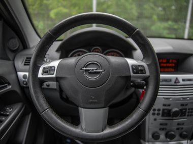 Opel Astra 2013 года, 248 827 км - вид 6