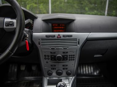 Opel Astra 2013 года, 248 827 км - вид 7
