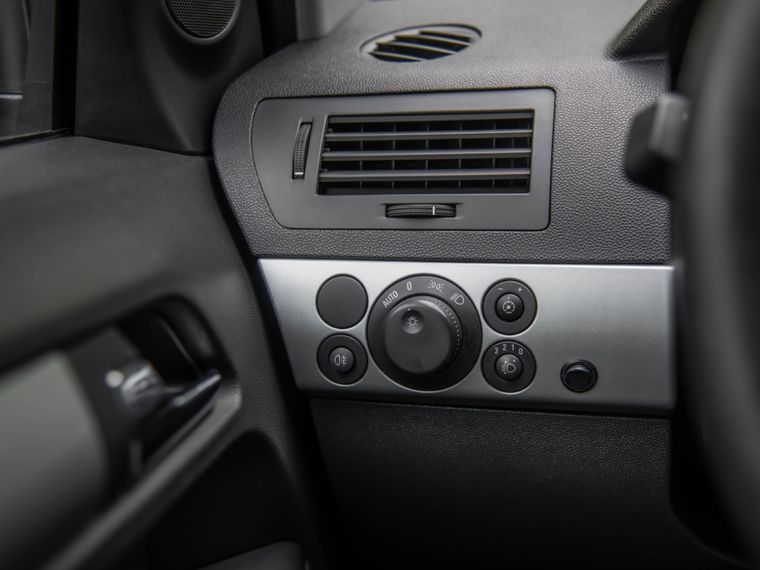 Opel Astra 2013 года, 248 827 км - вид 10