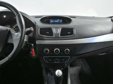 Renault Megane 2011 года, 212 866 км - вид 9