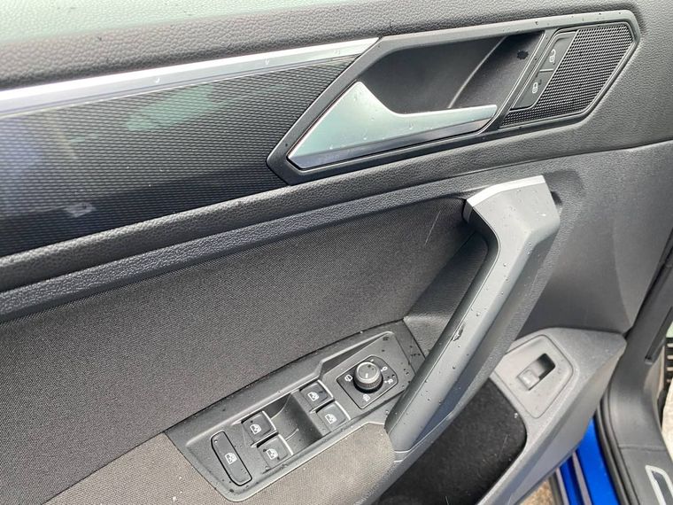 Volkswagen Tiguan 2018 года, 110 060 км - вид 13