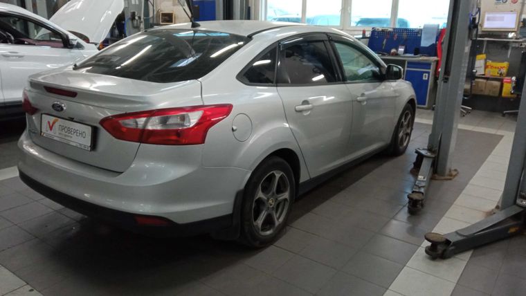 Ford Focus 2014 года, 96 243 км - вид 3