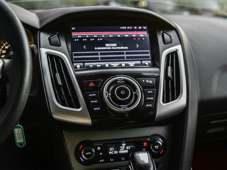 Ford Focus 2014 года, 96 243 км - вид 7