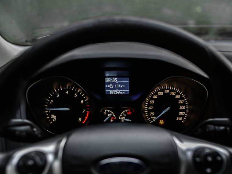 Ford Focus 2014 года, 96 243 км - вид 5