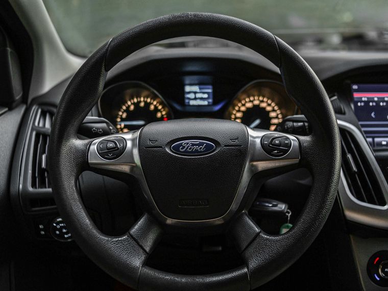 Ford Focus 2014 года, 96 243 км - вид 6