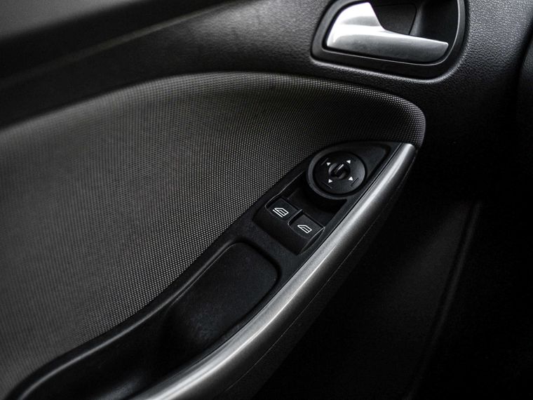 Ford Focus 2014 года, 96 243 км - вид 9