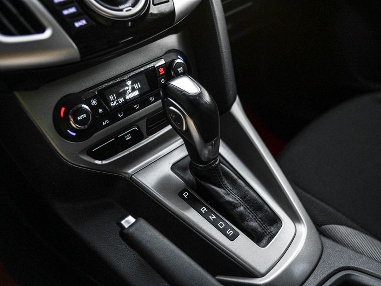 Ford Focus 2014 года, 96 243 км - вид 8