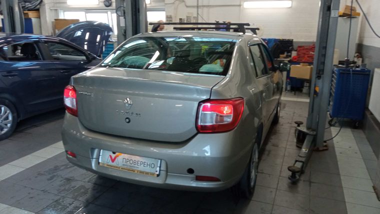 Renault Logan 2015 года, 140 387 км - вид 3