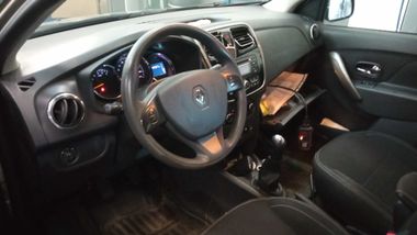 Renault Logan 2015 года, 140 387 км - вид 5