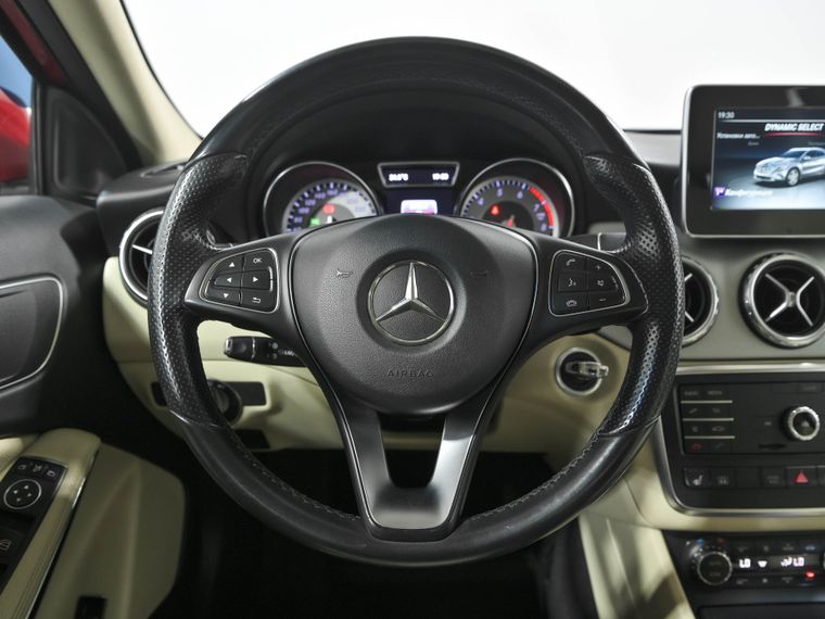 Mercedes-Benz GLA-класс 2015 года, 122 753 км - вид 10
