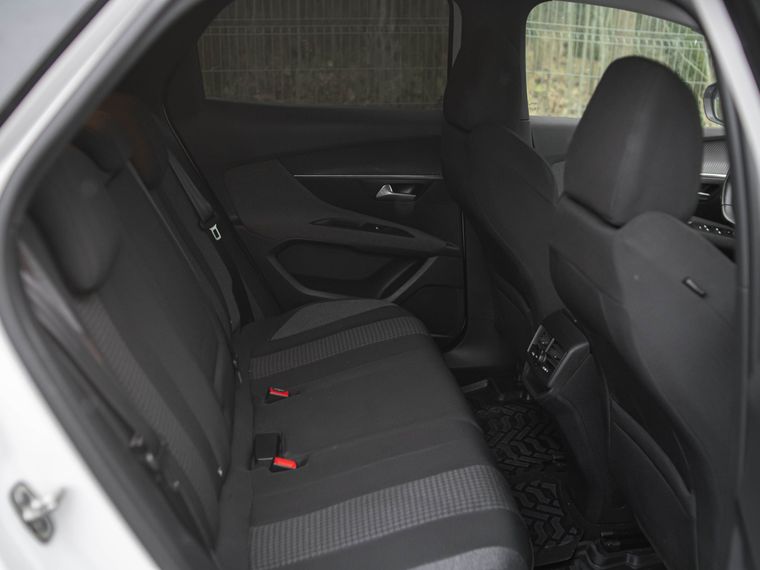 Peugeot 3008 2021 года, 72 366 км - вид 11