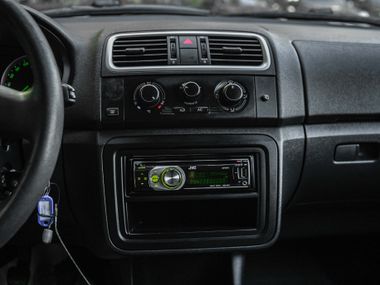 Skoda Fabia 2009 года, 255 648 км - вид 7