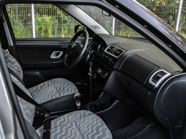 Skoda Fabia 2009 года, 255 648 км - вид 12