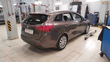KIA Ceed 2018 года, 192 563 км - вид 3