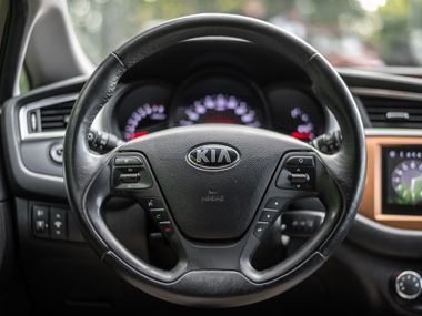 KIA Ceed 2018 года, 192 563 км - вид 6