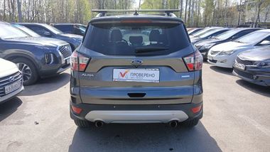 Ford Kuga 2017 года, 157 804 км - вид 5