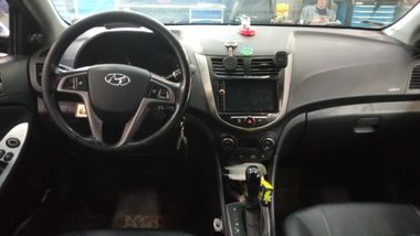 Hyundai Solaris 2016 года, 219 740 км - вид 5