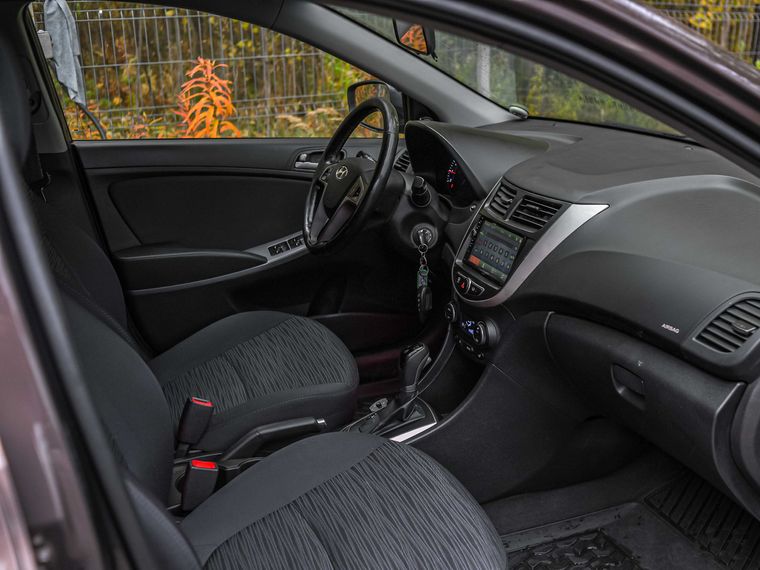 Hyundai Solaris 2016 года, 219 740 км - вид 12