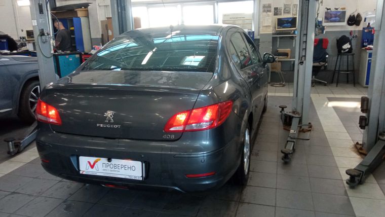 Peugeot 408 2013 года, 129 706 км - вид 3