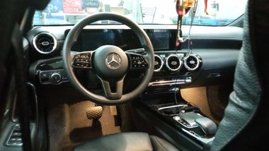 Mercedes-Benz A-класс 2019 года, 195 061 км - вид 5