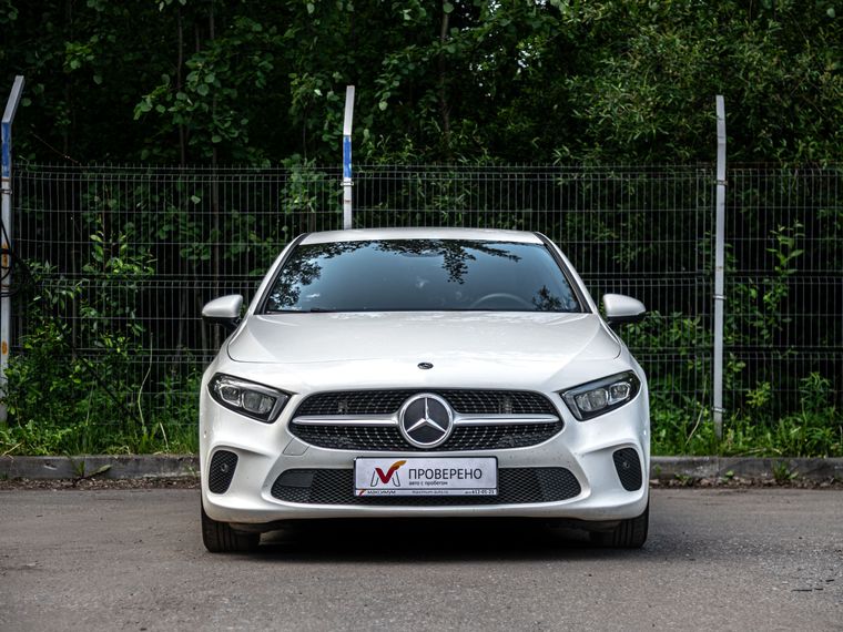 Mercedes-Benz A-класс 2019 года, 195 061 км - вид 3
