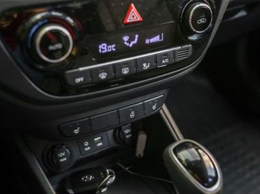 Hyundai Solaris 2017 года, 160 900 км - вид 13