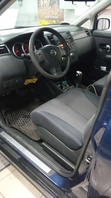 Nissan Tiida 2008 года, 188 664 км - вид 5