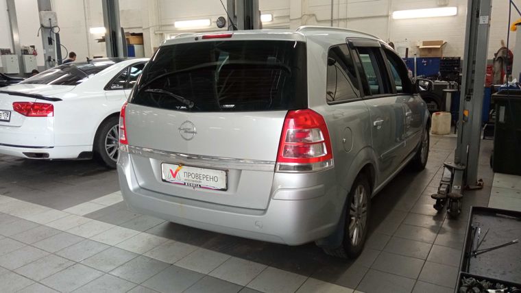 Opel Zafira 2012 года, 162 630 км - вид 3