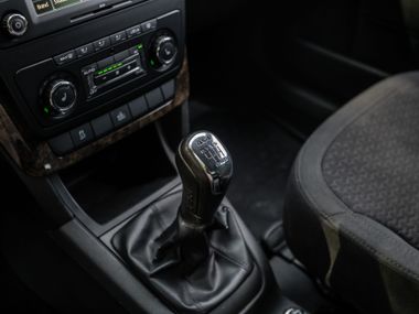 Skoda Yeti 2010 года, 241 500 км - вид 9