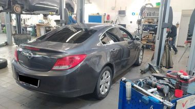Opel Insignia 2011 года, 172 682 км - вид 3