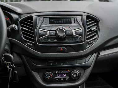 ВАЗ (LADA) Vesta 2019 года, 116 826 км - вид 7