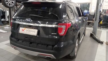 Ford Explorer 2017 года, 191 944 км - вид 3