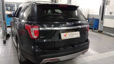 Ford Explorer 2017 года, 191 944 км - вид 4