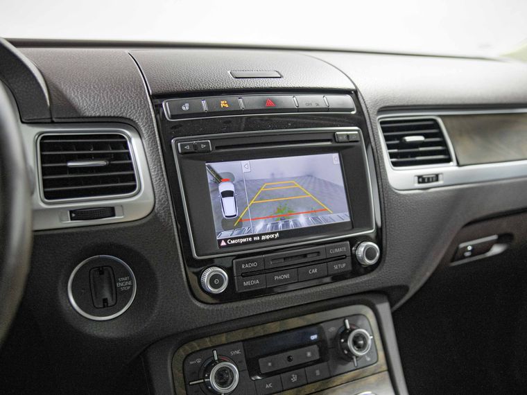 Volkswagen Touareg 2016 года, 248 047 км - вид 11