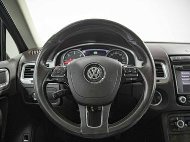 Volkswagen Touareg 2016 года, 248 047 км - вид 9