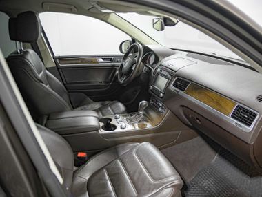 Volkswagen Touareg 2016 года, 248 047 км - вид 17