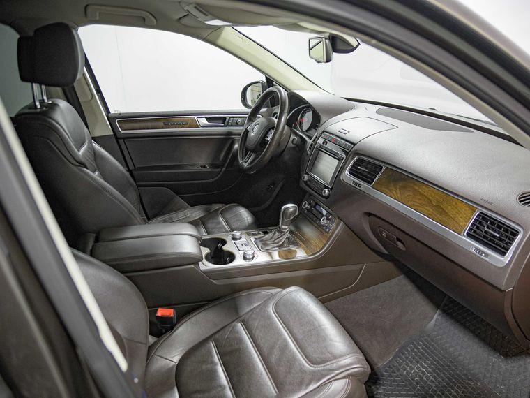 Volkswagen Touareg 2016 года, 248 047 км - вид 17