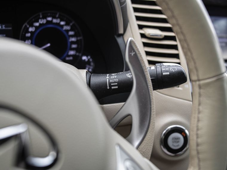 Infiniti QX70 2016 года, 163 861 км - вид 8