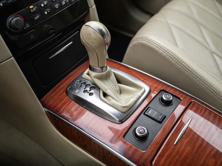 Infiniti QX70 2016 года, 163 861 км - вид 11