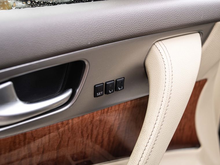 Infiniti QX70 2016 года, 163 861 км - вид 14