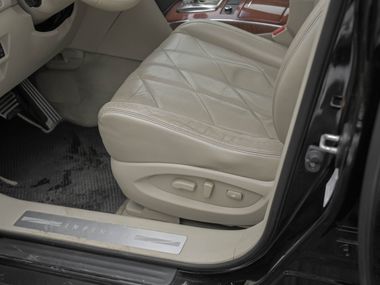 Infiniti QX70 2016 года, 163 861 км - вид 14