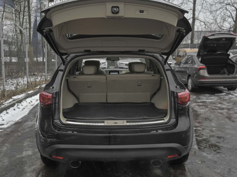 Infiniti QX70 2016 года, 163 861 км - вид 18