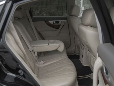 Infiniti QX70 2016 года, 163 861 км - вид 15