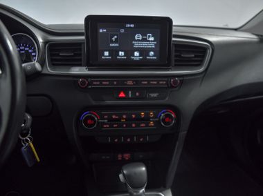 KIA Ceed 2019 года, 86 859 км - вид 10