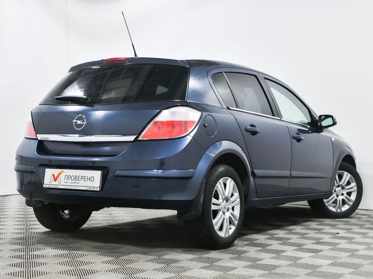Opel Astra 2010 года, 204 000 км - вид 4