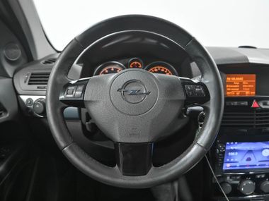 Opel Astra 2010 года, 204 000 км - вид 8