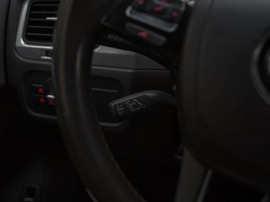 Volkswagen Touareg 2011 года, 129 725 км - вид 6