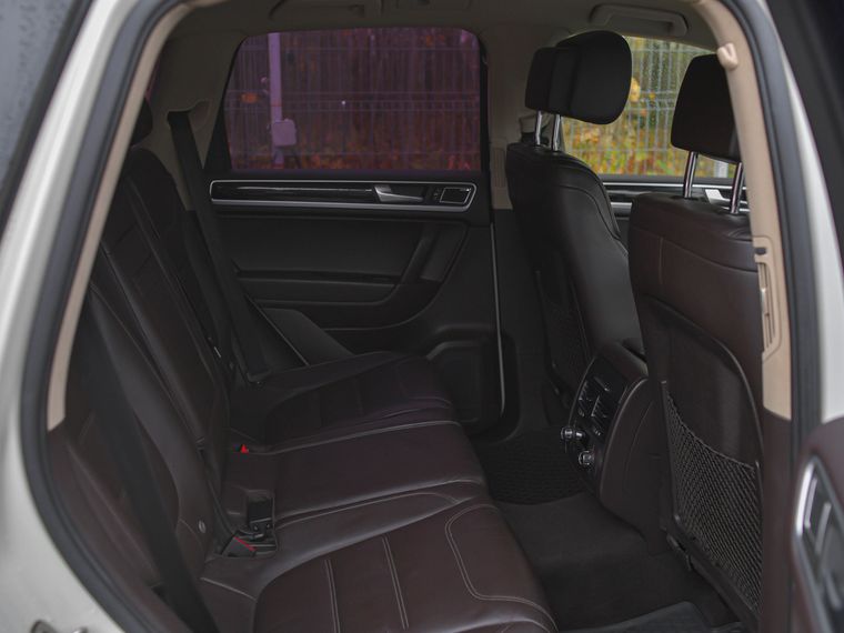 Volkswagen Touareg 2011 года, 129 725 км - вид 16
