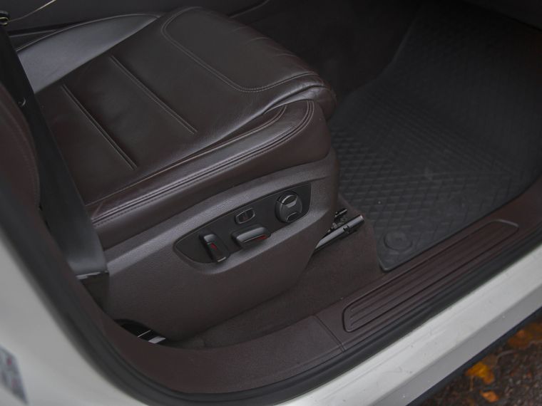 Volkswagen Touareg 2011 года, 129 725 км - вид 18